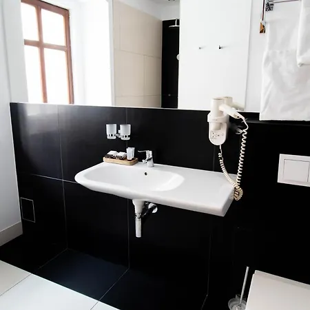 מלון Ottimo בראשוב